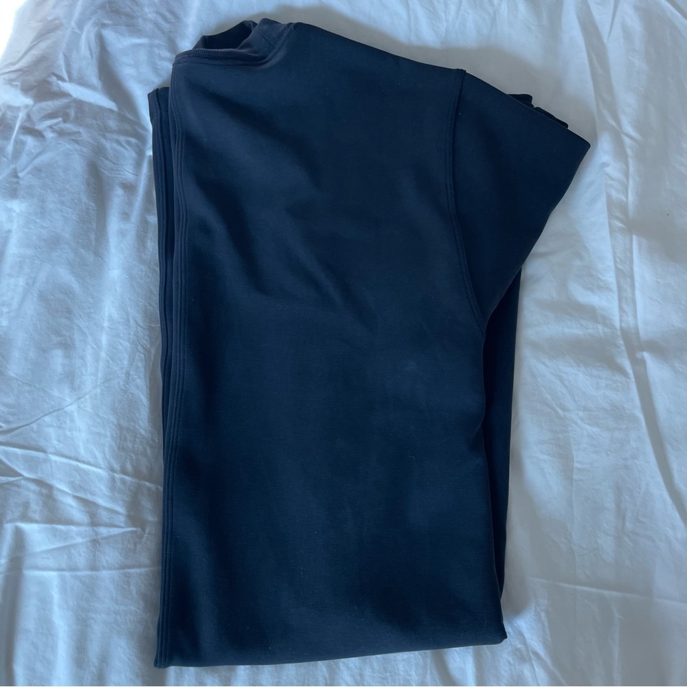 Lululemon Softstreme t shirt Dress size 4 Black 2020